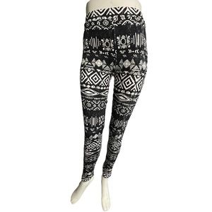 Poof NY Apparel Leggings Size Small